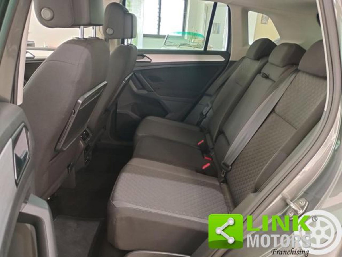 Volkswagen Tiguan 2.0 TDI 150CV 4MOTION DSG Sport & Style BMT (11)