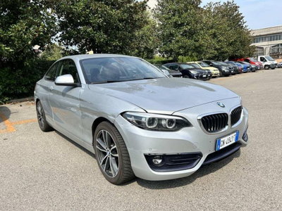 BMW Serie 2 Coupé 218d  Sport (2)