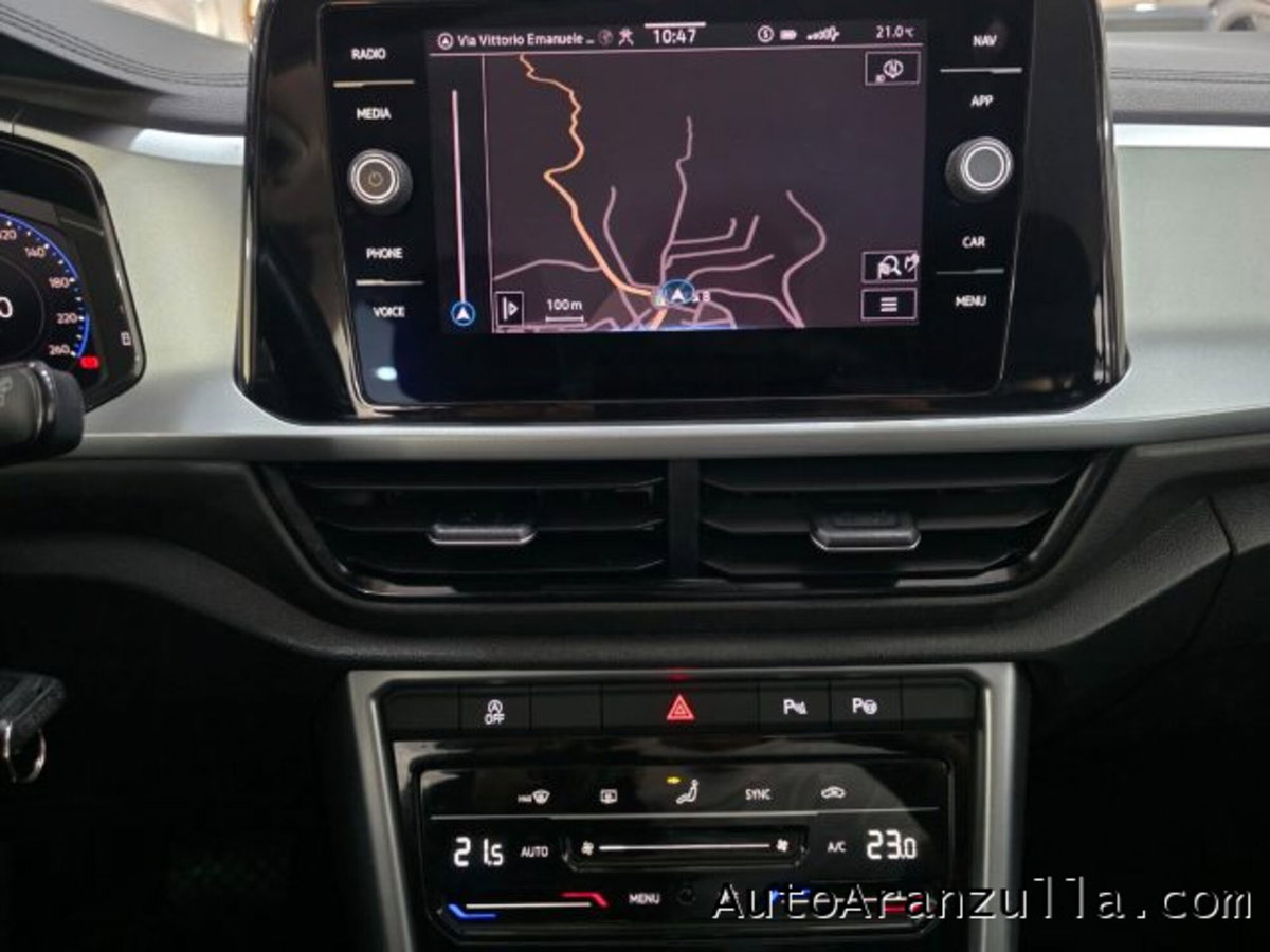 Volkswagen T-Roc 2.0 tdi Life 150cv dsg (16)