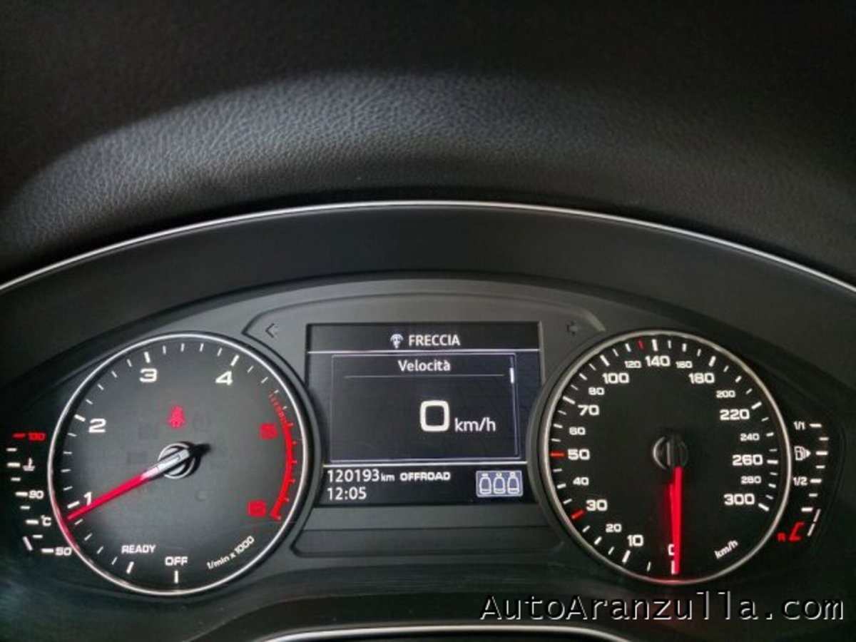 Audi Q5 2.0 TDI 150 CV quattro Business (13)