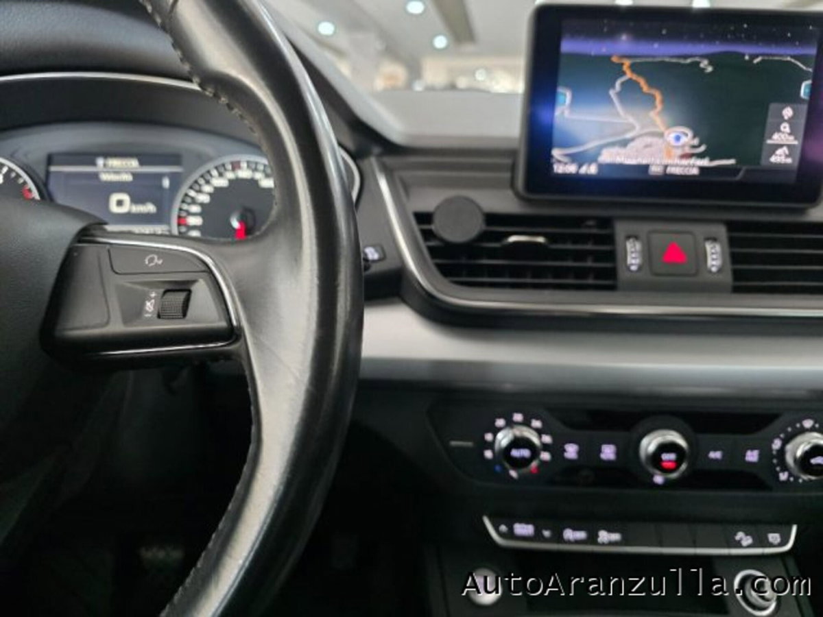Audi Q5 2.0 TDI 150 CV quattro Business (14)