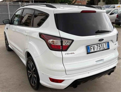 Ford Kuga 2.0 TDCI 180 CV S&S 4WD Powershift ST-Line (3)