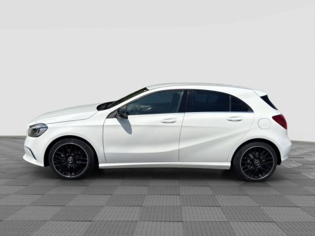 Mercedes-Benz Classe A 180 d Sport (2)