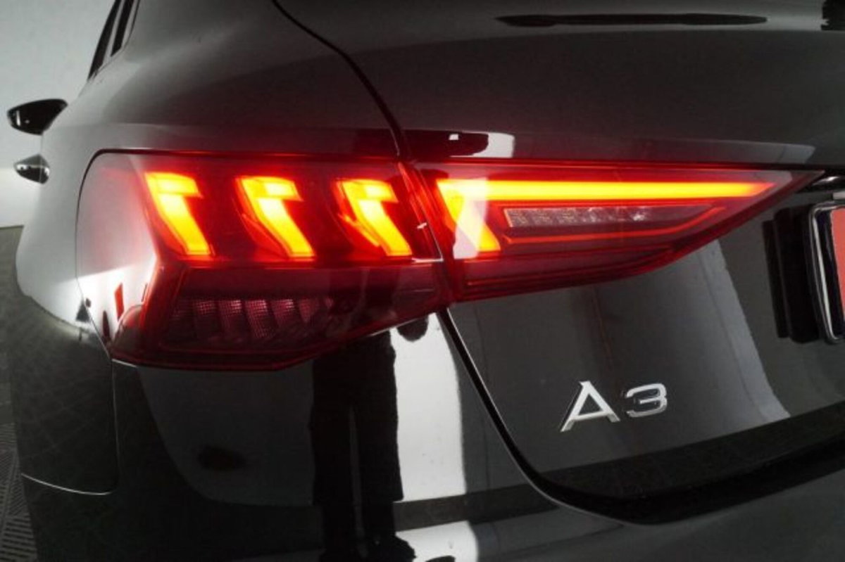 Audi A3 Sportback 35 TDI S tronic S line edition (10)