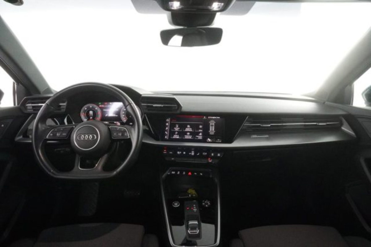 Audi A3 Sportback 35 TDI S tronic S line edition (4)