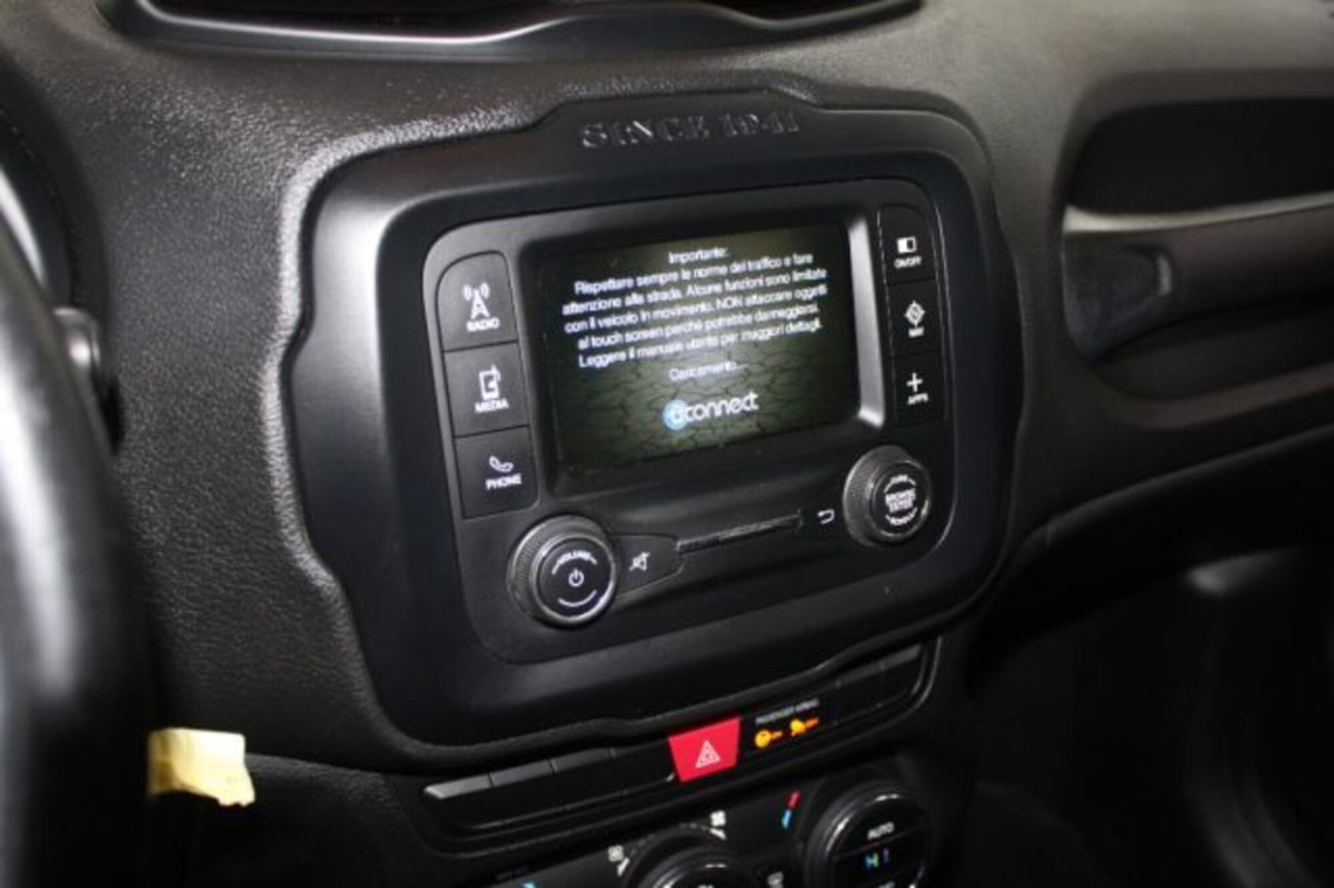 Jeep Renegade 1.6 Mjt 120 CV Longitude (11)