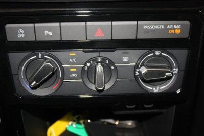 Volkswagen T-Cross 1.0 tsi Edition 95cv (13)