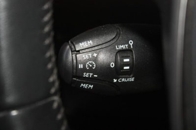 Peugeot 2008 PureTech 130 S&S EAT8 Allure Pack (17)