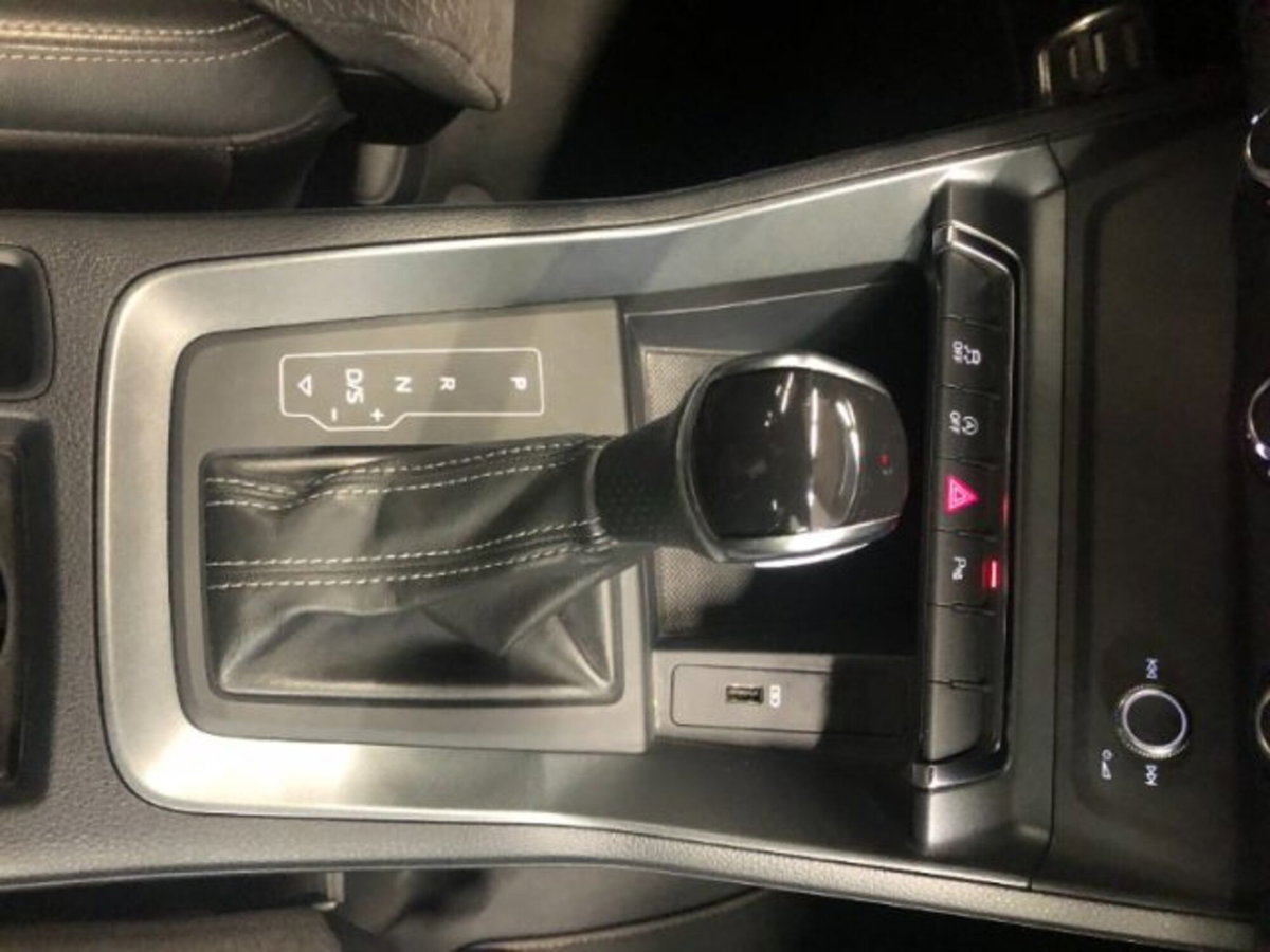 Audi Q3 2.0 TDI 150 CV S tronic S line Edition (13)
