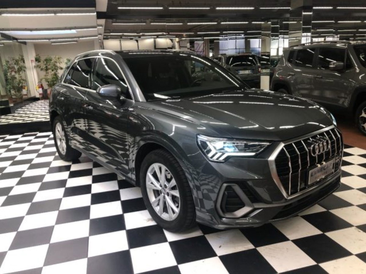 Audi Q3 2.0 TDI 150 CV S tronic S line Edition (2)