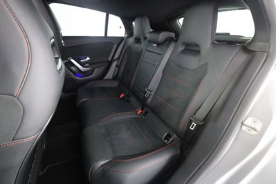 Mercedes-Benz CLA Shooting Brake 200 d AMG Line Premium Plus auto (3)