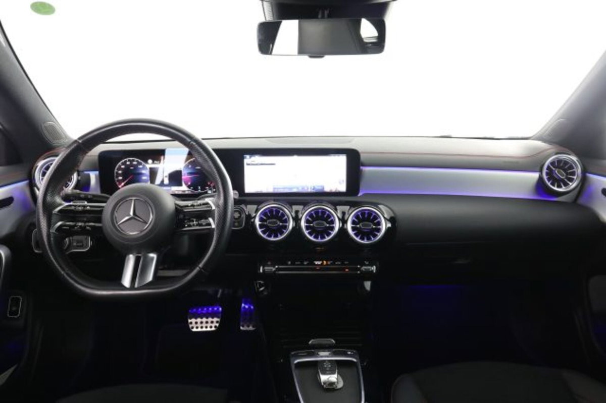 Mercedes-Benz CLA Shooting Brake 200 d AMG Line Premium Plus auto (4)