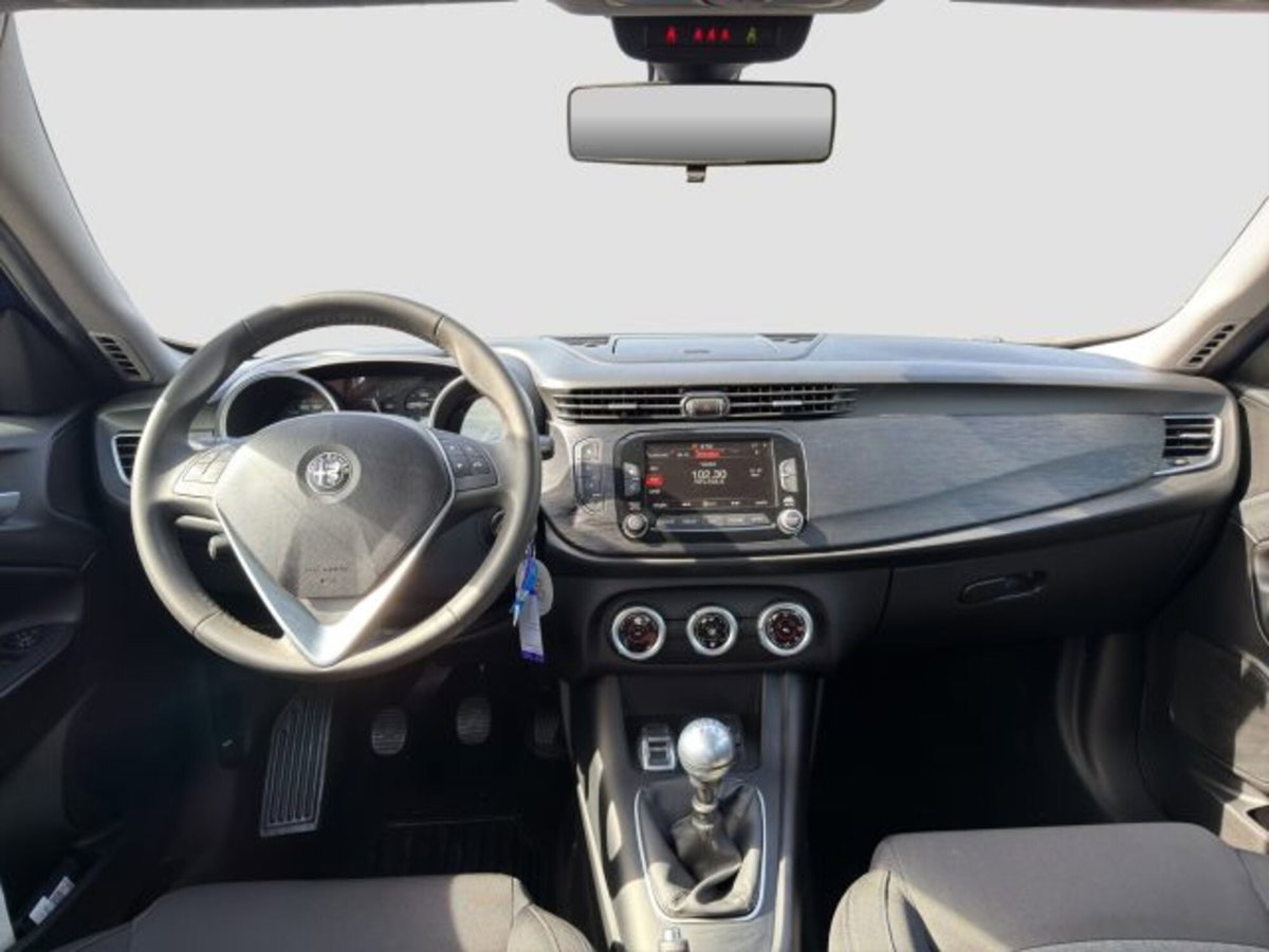 Alfa Romeo Giulietta 1.6 JTDm Giulietta 120cv (12)