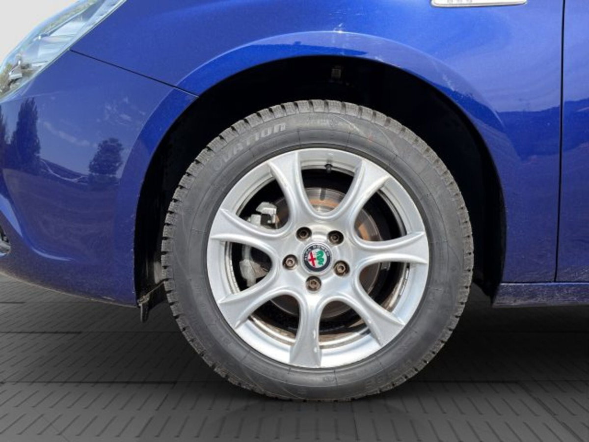 Alfa Romeo Giulietta 1.6 JTDm Giulietta 120cv (16)