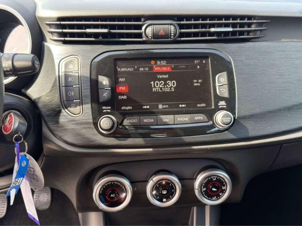 Alfa Romeo Giulietta 1.6 JTDm Giulietta 120cv (17)