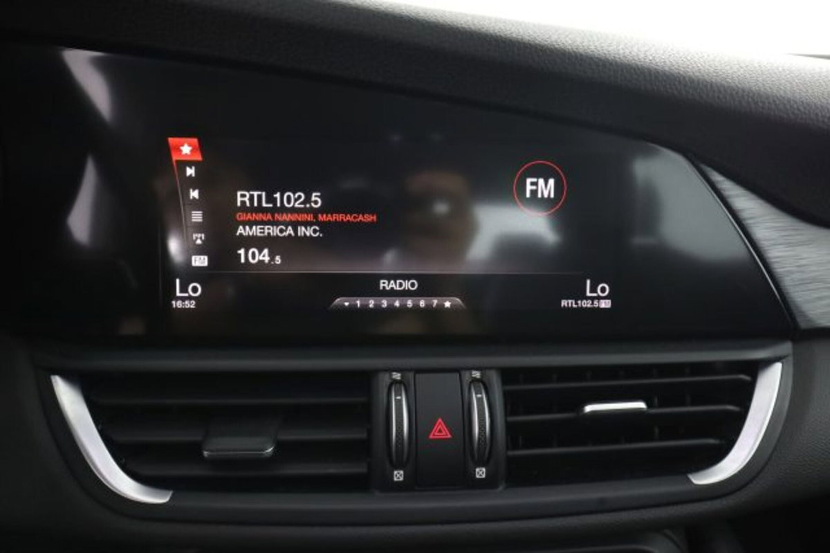 Alfa Romeo Giulia 2.2 Turbodiesel 150 CV AT8 Super (11)