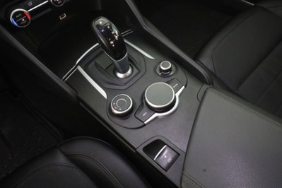 Alfa Romeo Giulia 2.2 Turbodiesel 150 CV AT8 Super (13)