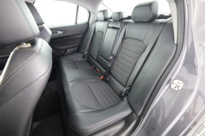 Alfa Romeo Giulia 2.2 Turbodiesel 150 CV AT8 Super (3)