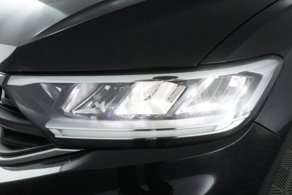 Volkswagen T-Roc 2.0 tdi Life 150cv dsg (9)