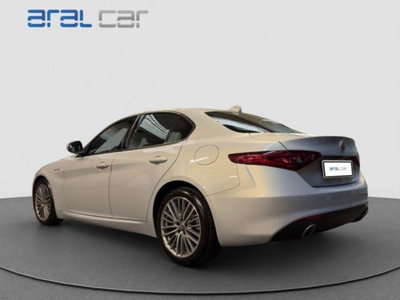 Alfa Romeo Giulia 2.0 Turbo 200 CV AT8 Super (4)