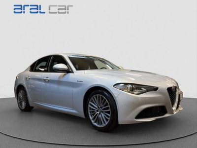 Alfa Romeo Giulia 2.0 Turbo 200 CV AT8 Super (8)