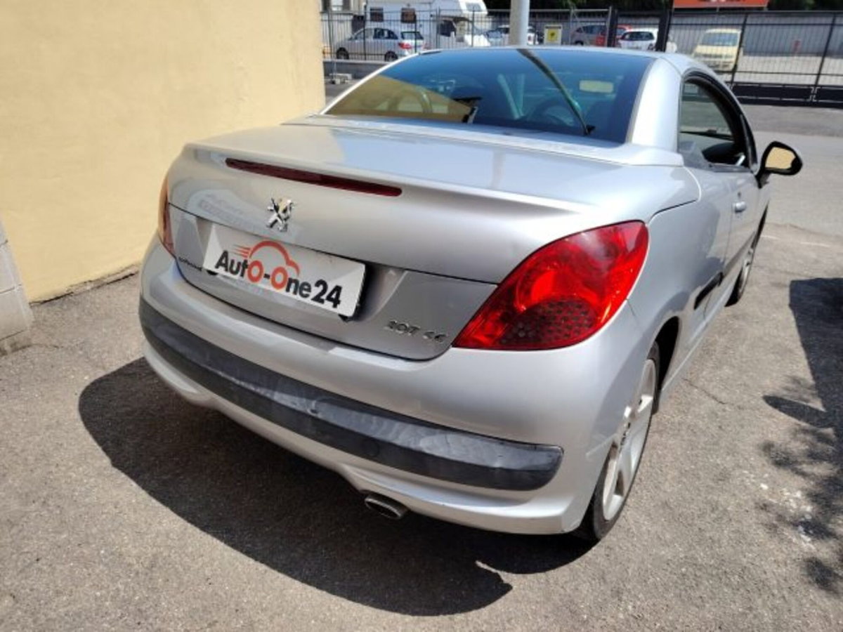 Peugeot 207 Cabrio HDi 110CV CC Tecno (8)