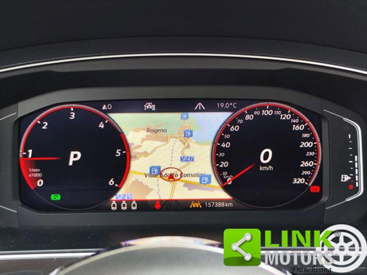 Volkswagen Tiguan 2.0 BiTDI SCR DSG 4MOTION Executive R-Line BMT (8)