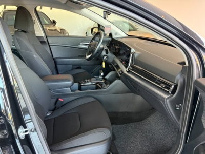 Kia Sportage 1.6 TGDi MHEV DCT Business (11)