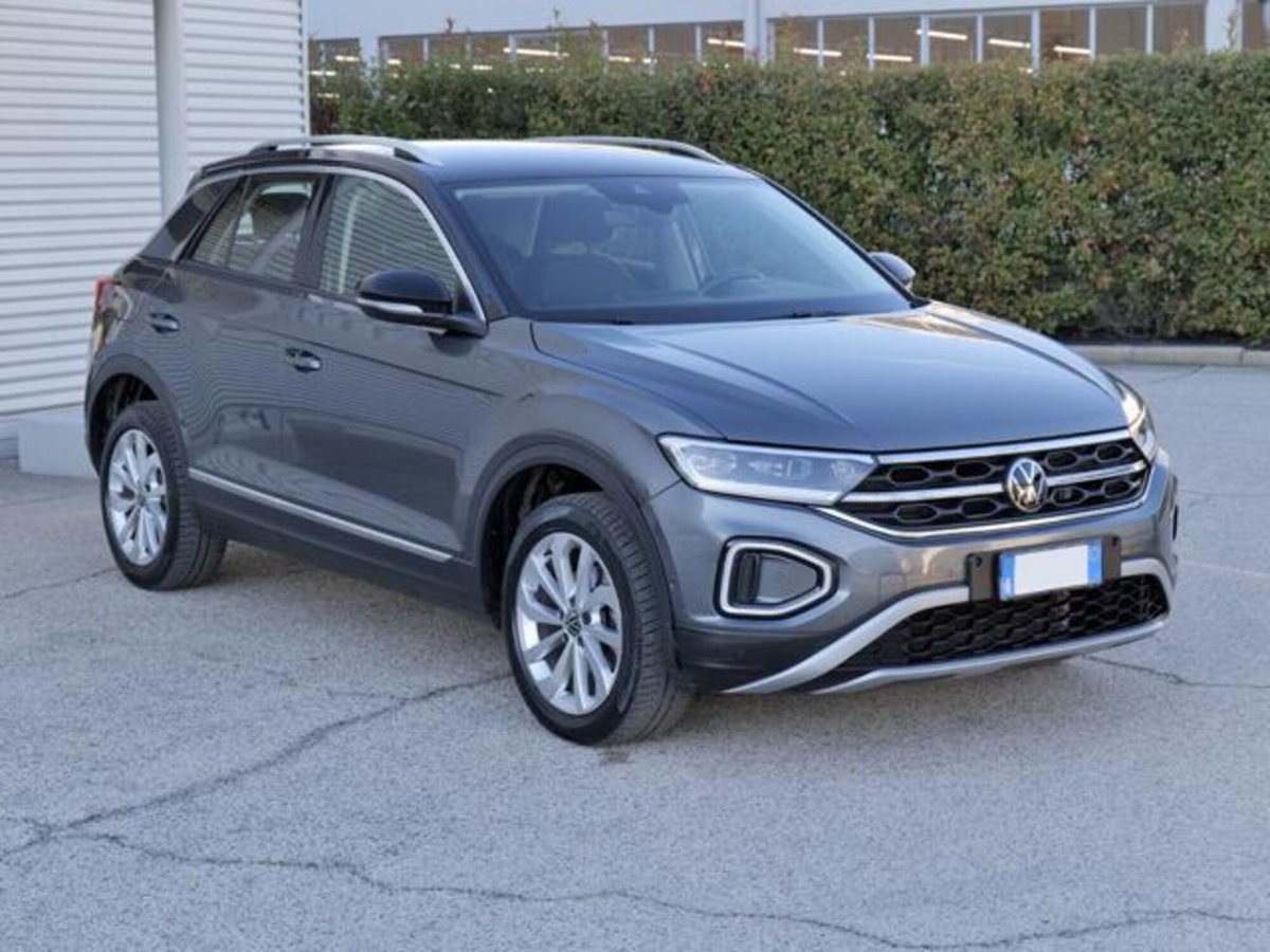 Volkswagen T-Roc 2.0 tdi Style 115cv (4)