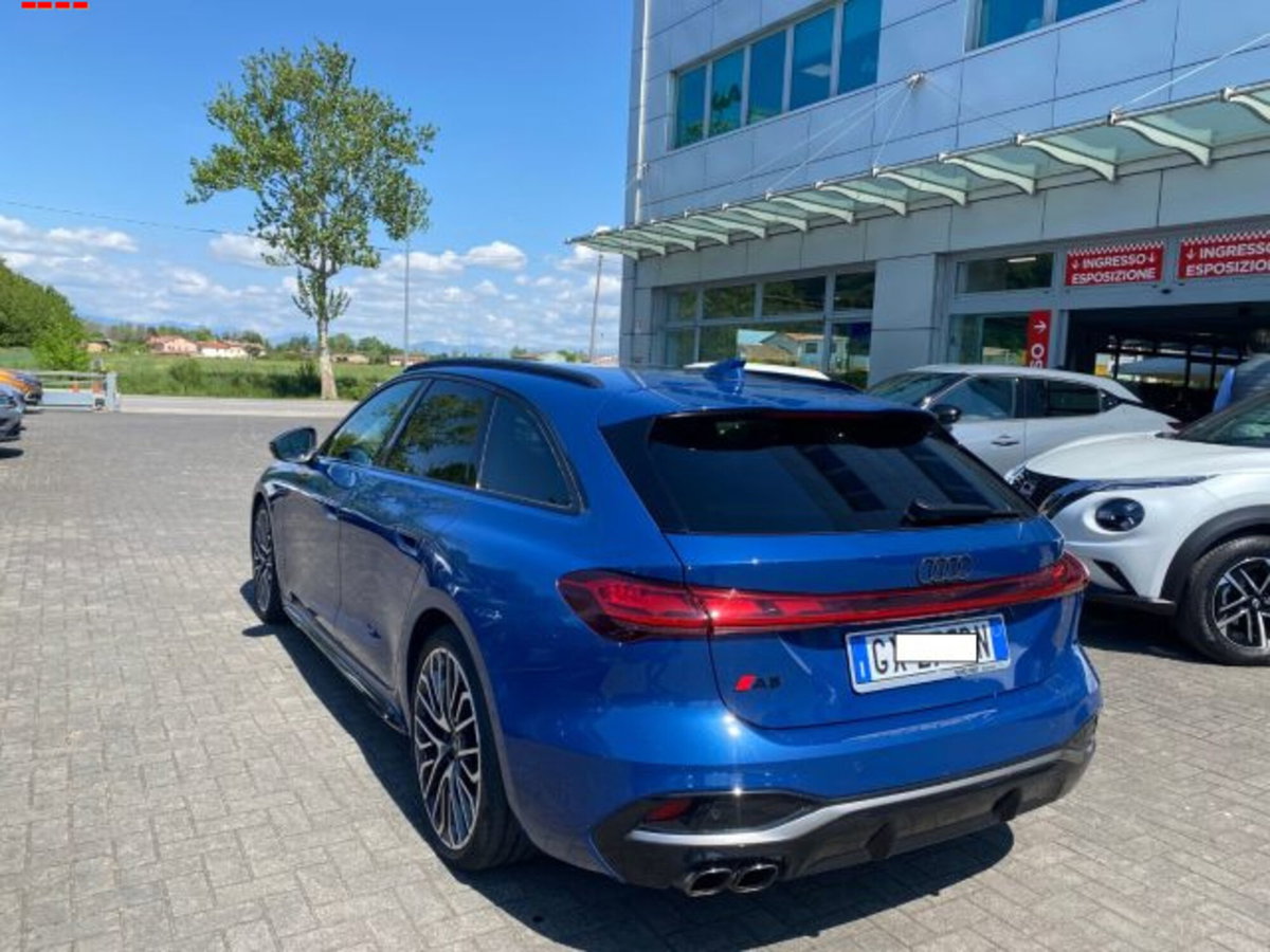 Audi A5 Avant 2.0 tfsi S line edition quattro 204cv s-tronic (2)