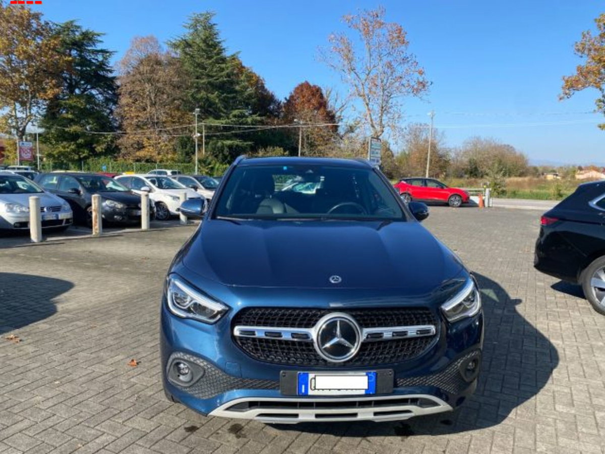 Mercedes-Benz GLA SUV 200 d Automatic 4Matic Sport Plus (2)