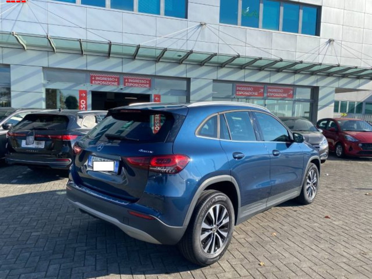 Mercedes-Benz GLA SUV 200 d Automatic 4Matic Sport Plus (6)