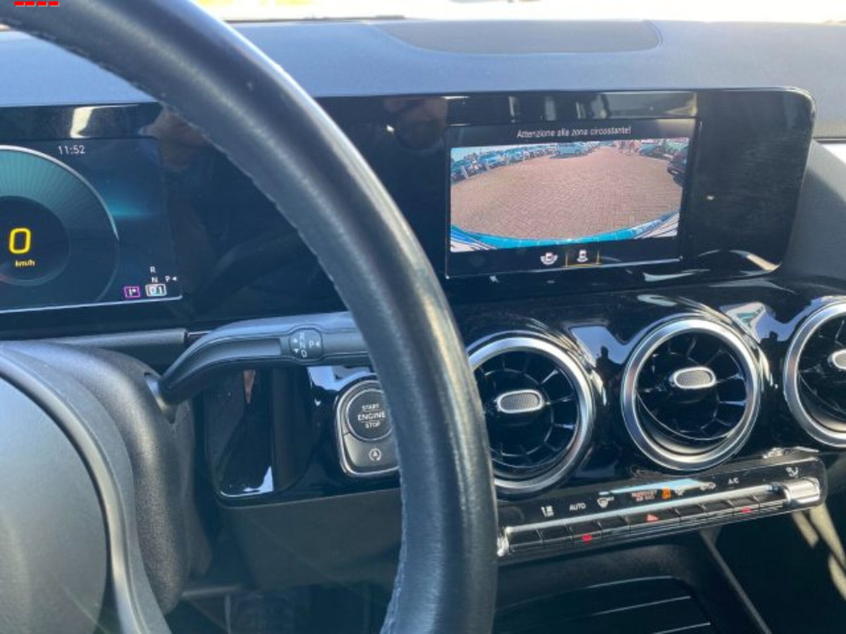 Mercedes-Benz GLA SUV 200 d Automatic 4Matic Sport Plus (9)