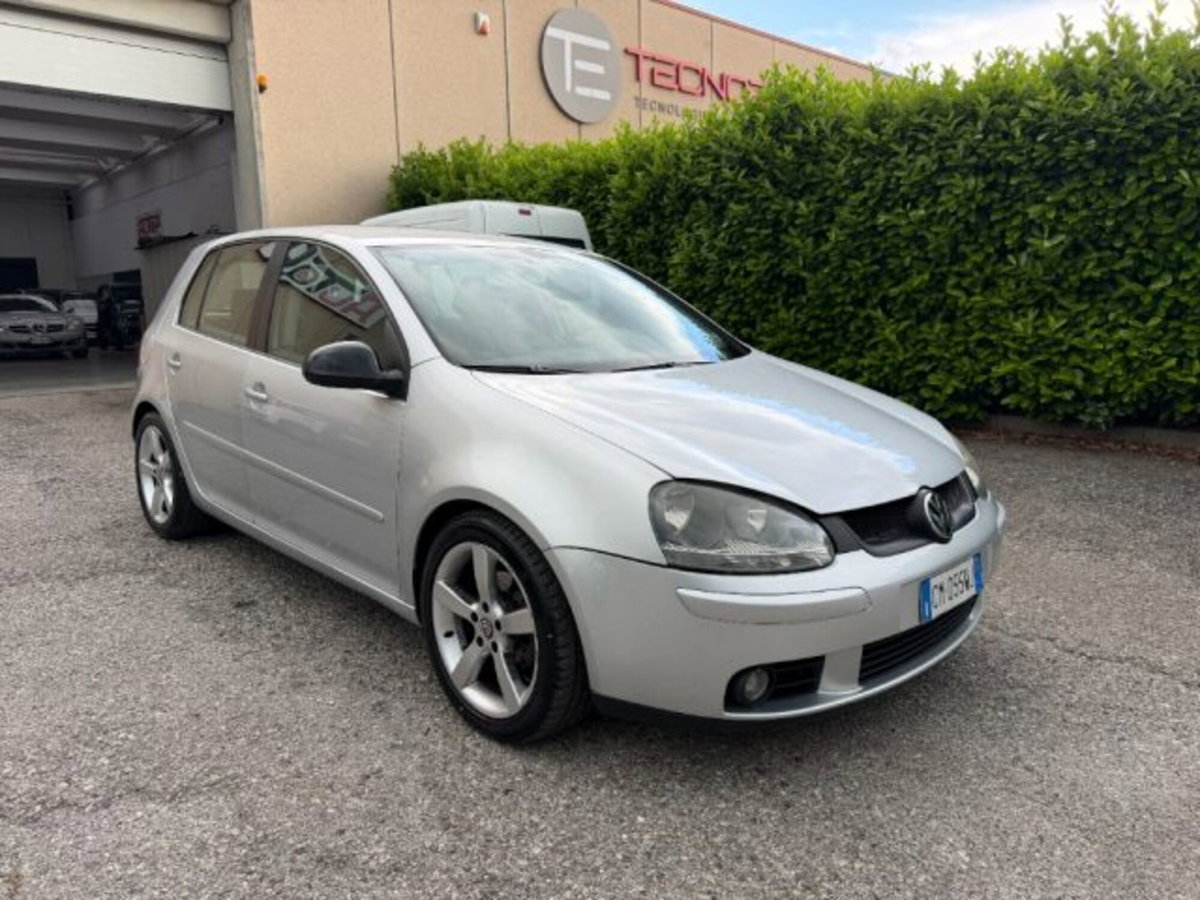 Volkswagen Golf 2.0 16V TDI 5p. Comfortline (3)