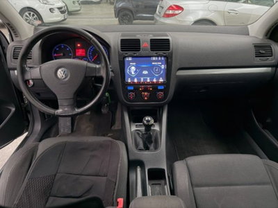 Volkswagen Golf 2.0 16V TDI 5p. Comfortline (9)