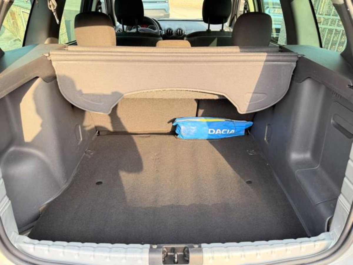 Dacia Duster 1.5 dCi 110CV 4x2 Lauréate (12)