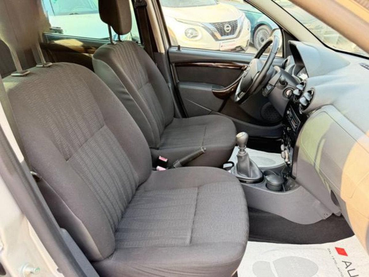 Dacia Duster 1.5 dCi 110CV 4x2 Lauréate (15)
