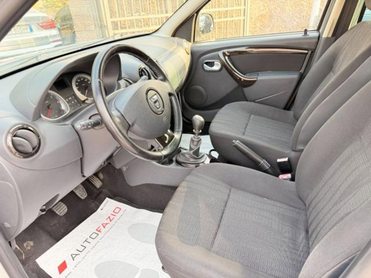 Dacia Duster 1.5 dCi 110CV 4x2 Lauréate (6)