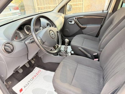 Dacia Duster 1.5 dCi 110CV 4x2 Lauréate (6)
