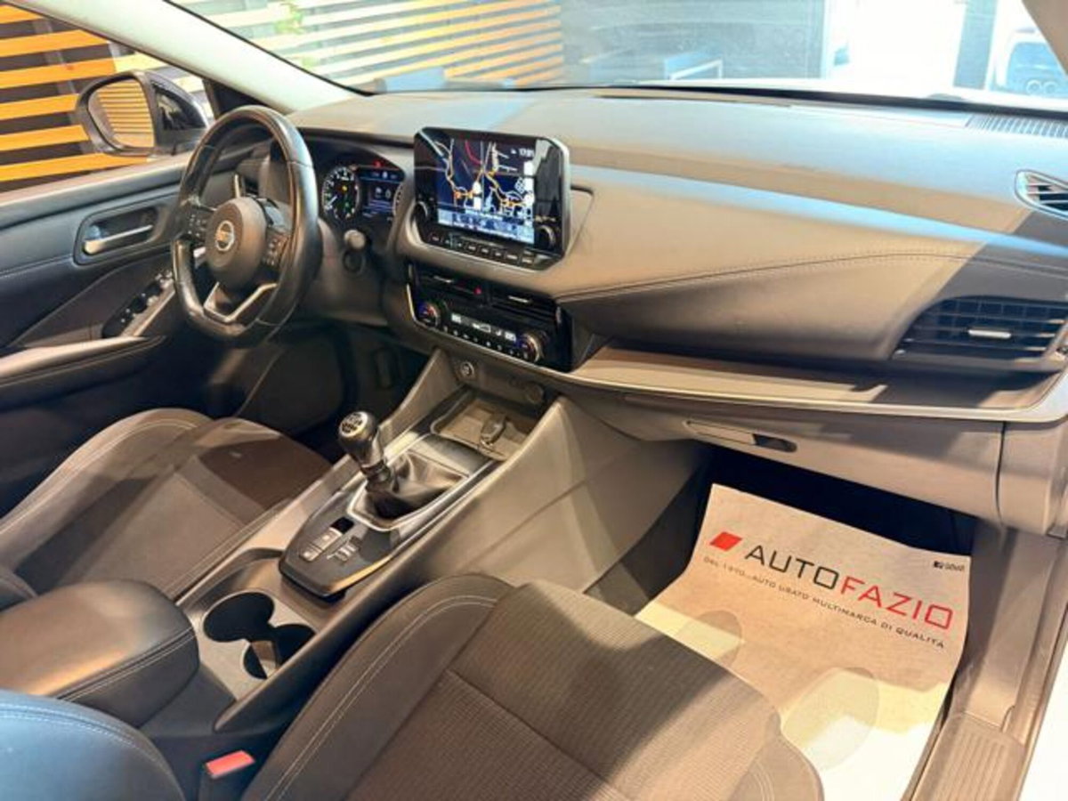 Nissan Qashqai MHEV 140 CV N-Style (18)