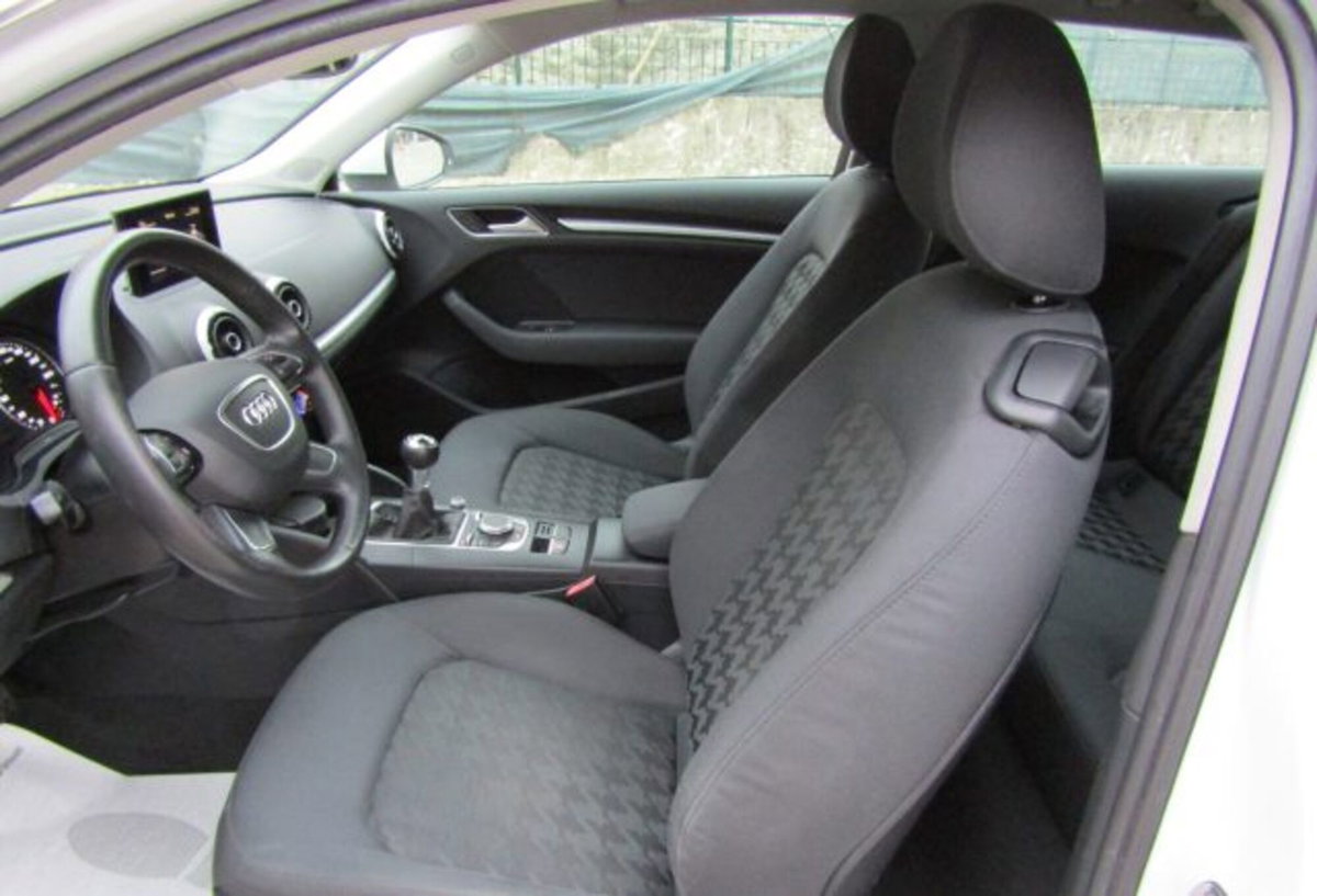 Audi A3 1.6 TDI Admired (10)