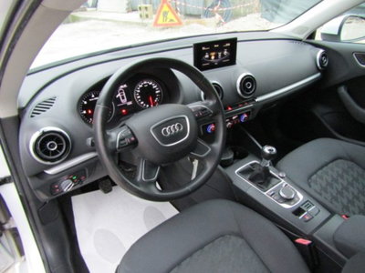 Audi A3 1.6 TDI Admired (11)