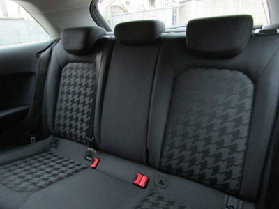 Audi A3 1.6 TDI Admired (13)