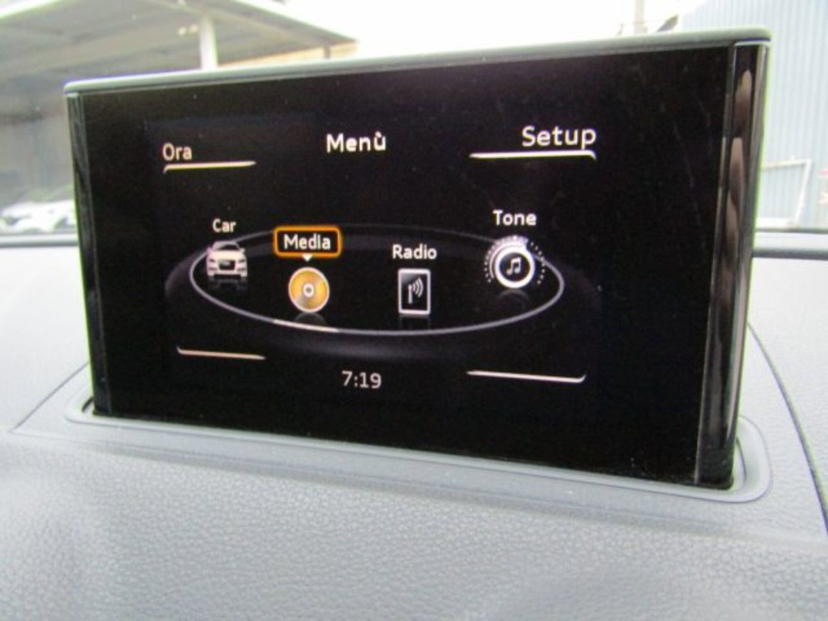 Audi A3 1.6 TDI Admired (15)