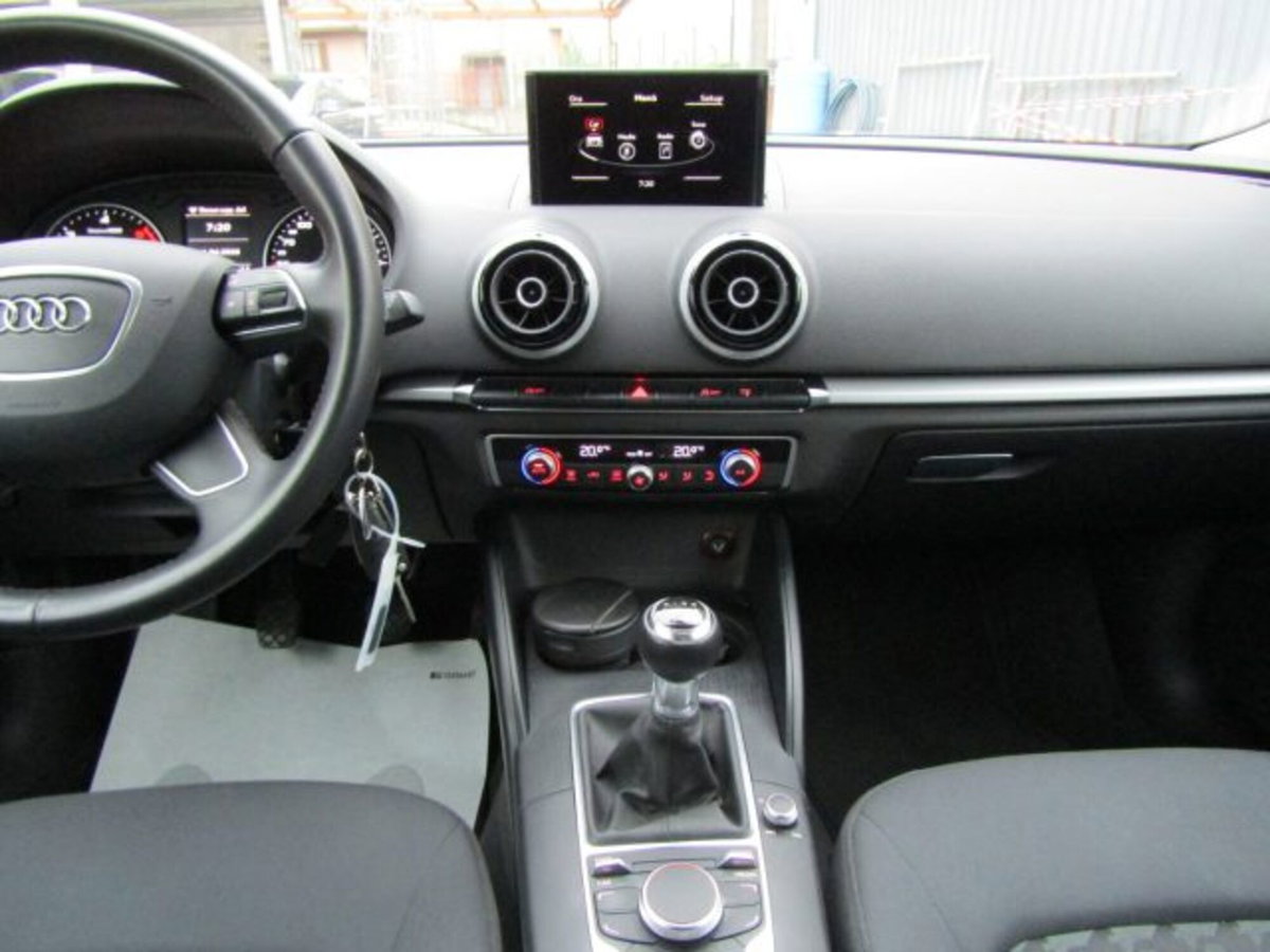 Audi A3 1.6 TDI Admired (17)