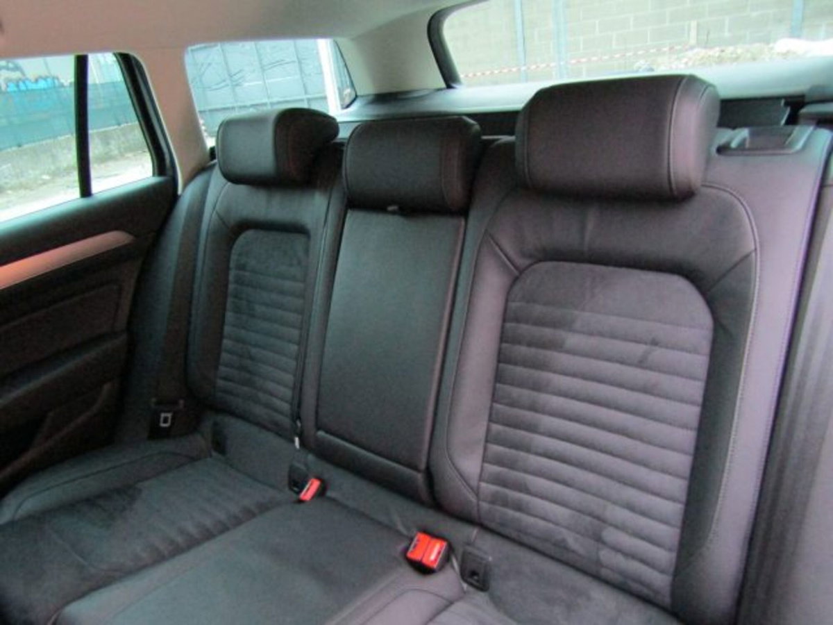 Volkswagen Passat Variant 2.0 TDI SCR 190 CV 4MOTION DSG Executive BMT (12)