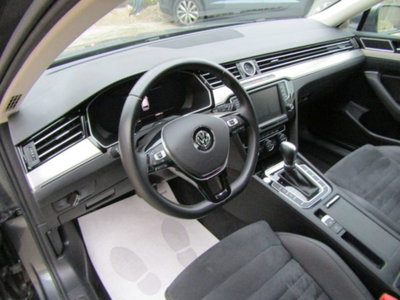Volkswagen Passat Variant 2.0 TDI SCR 190 CV 4MOTION DSG Executive BMT (8)