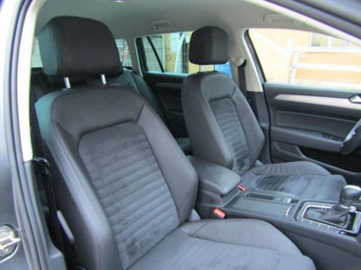 Volkswagen Passat Variant 2.0 TDI SCR 190 CV 4MOTION DSG Executive BMT (17)