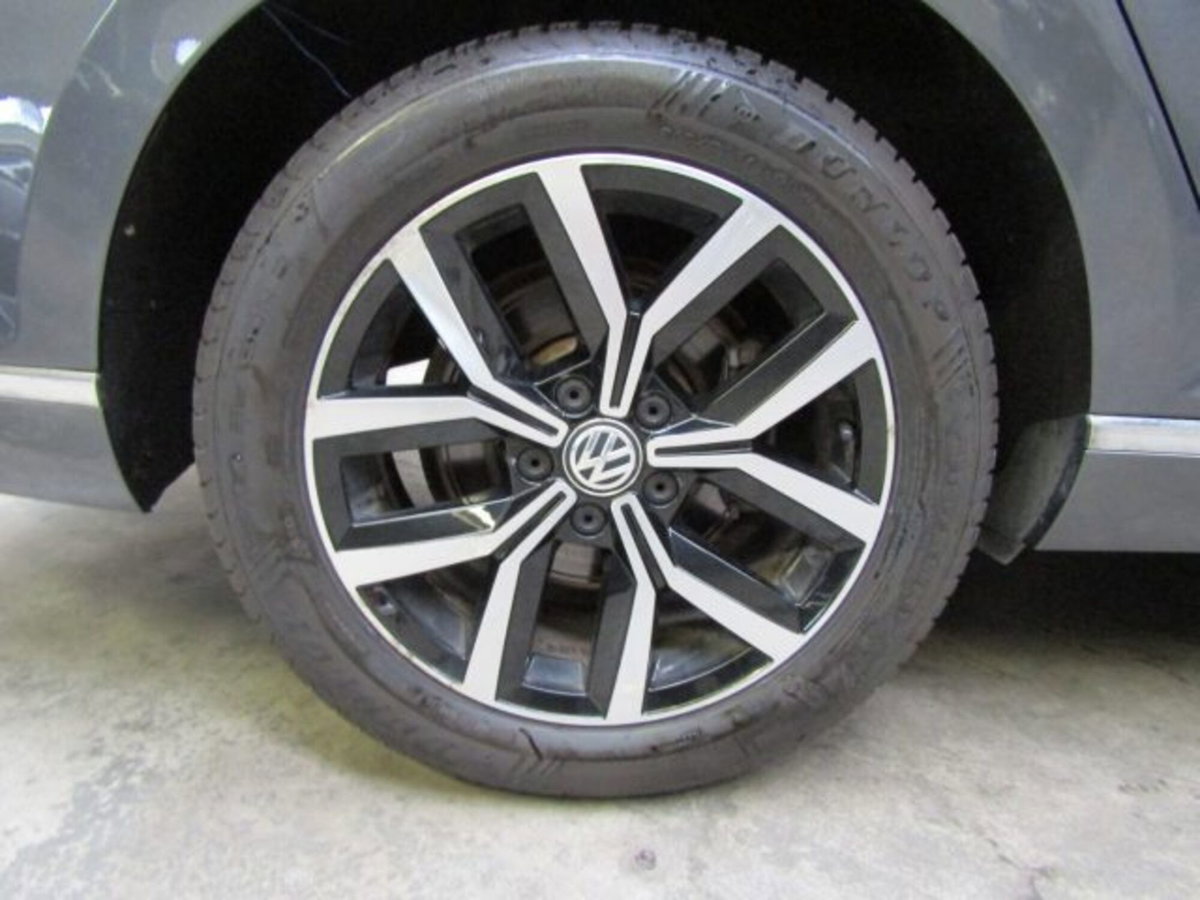Volkswagen Passat Variant 2.0 TDI SCR 190 CV 4MOTION DSG Executive BMT (4)