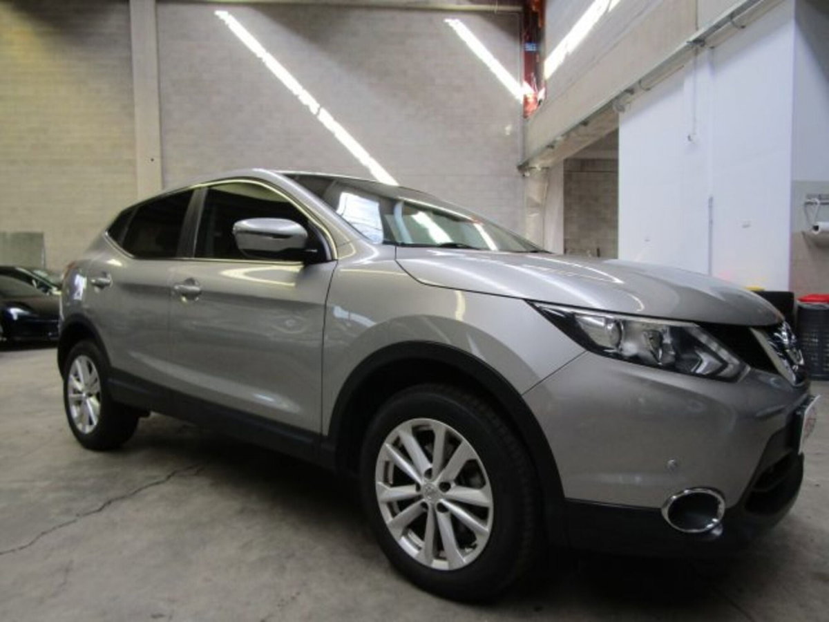 Nissan Qashqai 1.5 dCi Tekna (3)
